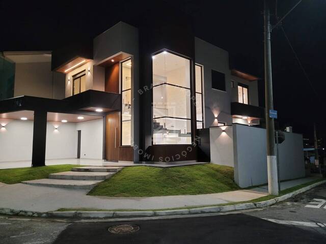 #229 - Casa para Venda em São José dos Campos - SP
