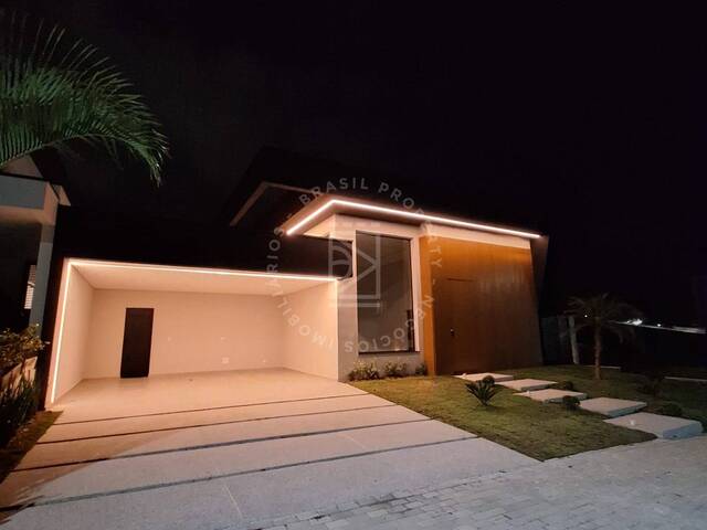 #248 - Casa para Venda em São José dos Campos - SP