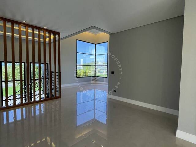 #181 - Casa para Venda em São José dos Campos - SP