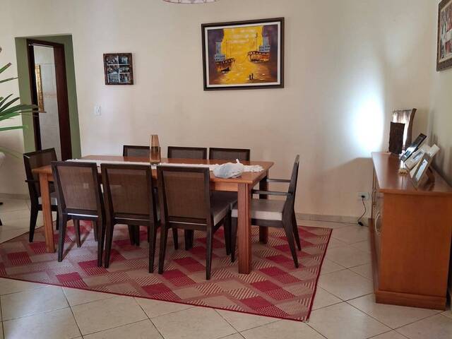 #528 - Casa para Venda em São José dos Campos - SP