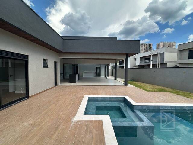 #606 - Casa para Venda em São José dos Campos - SP