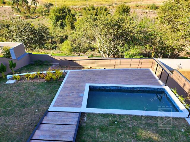 Casa para Venda em São José dos Campos - 4