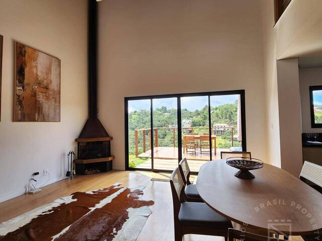 Casa para Venda em Campos do Jordão - 4