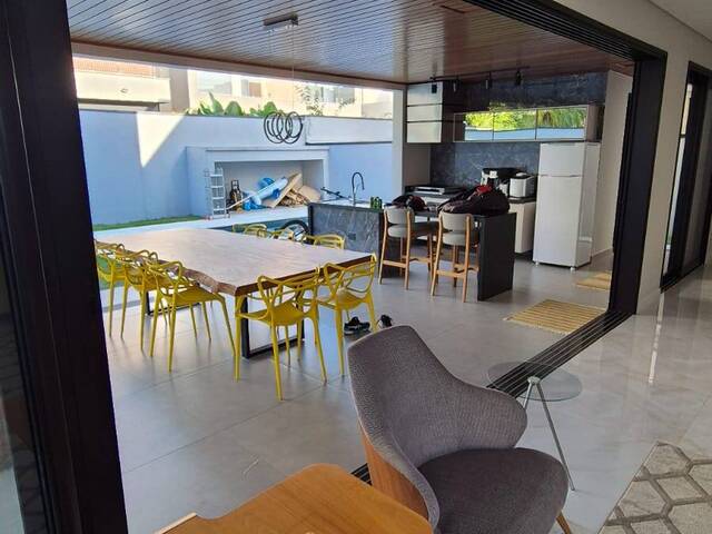 #694 - Casa para Venda em São José dos Campos - SP - 3