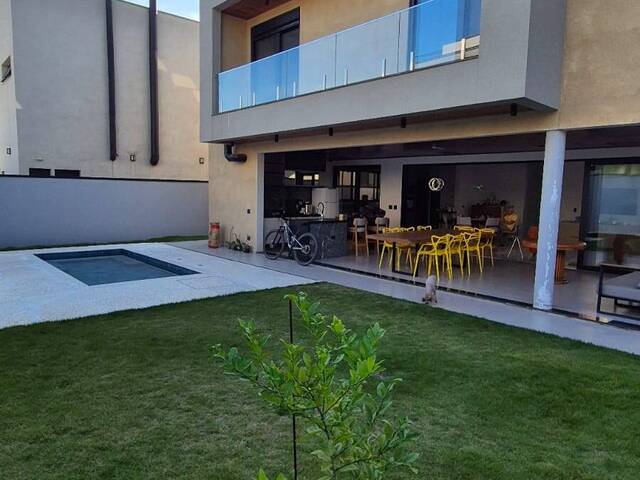 #694 - Casa para Venda em São José dos Campos - SP - 2