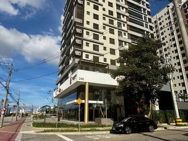 Locação em Condomínio Royal Park - São José dos Campos