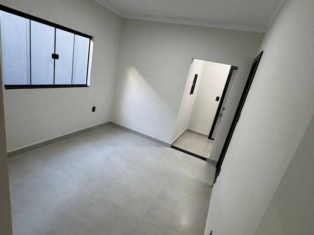 Casa para Venda em São José dos Campos - 5
