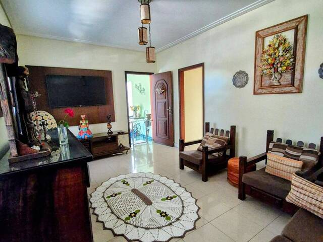Casa para Venda em São José dos Campos - 4