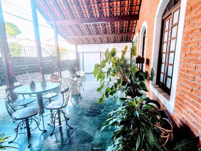 #737 - Casa para Venda em São José dos Campos - SP - 2