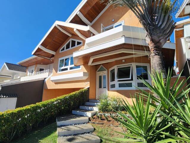 #710 - Casa para Locação em São José dos Campos - SP