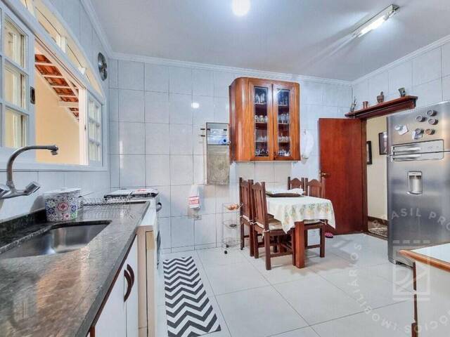 Casa para Venda em São José dos Campos - 4