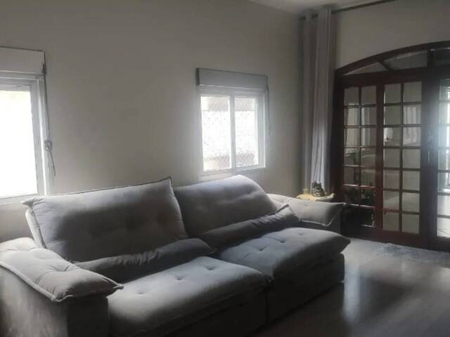 Casa para Venda em São José dos Campos - 4