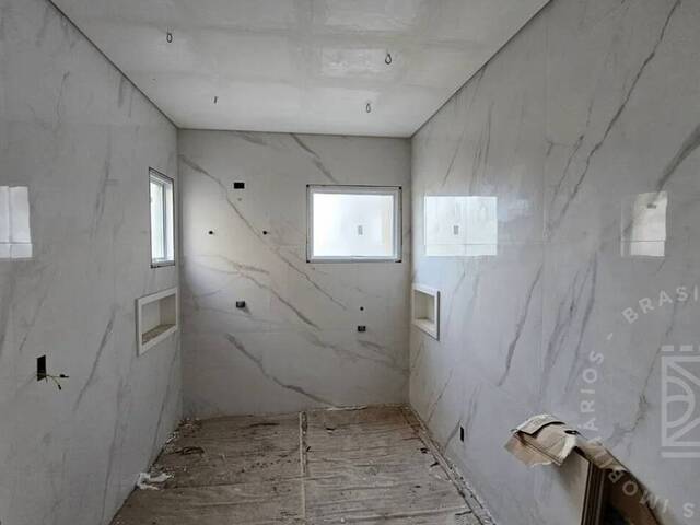 Casa para Venda em São José dos Campos - 5