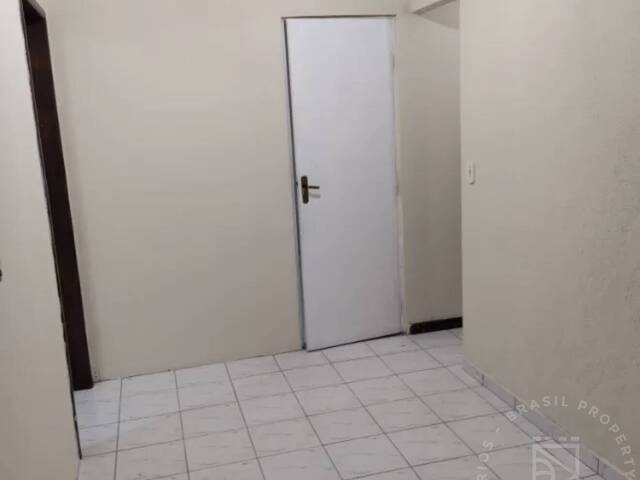 Casa para Venda em São José dos Campos - 4