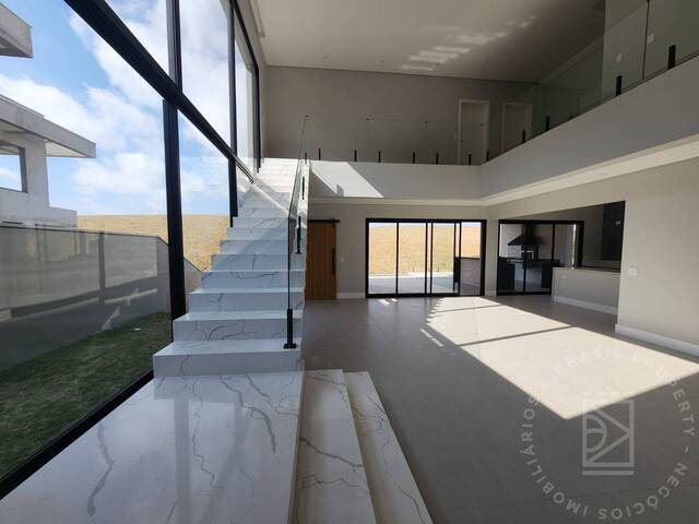 Casa para Venda em São José dos Campos - 4