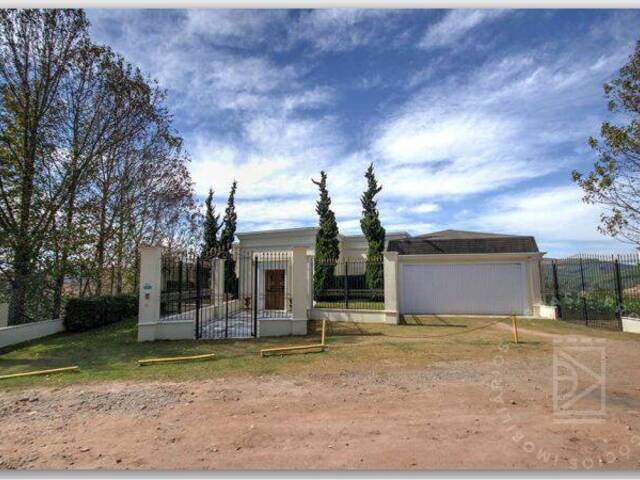 Casa para Venda em Campos do Jordão - 4