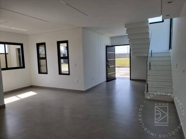 #856 - Casa em condomínio para Venda em São José dos Campos - SP