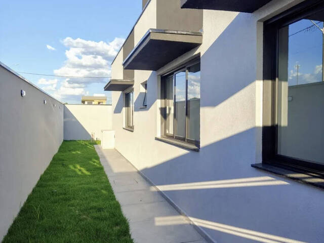 Casa para Venda em São José dos Campos - 4