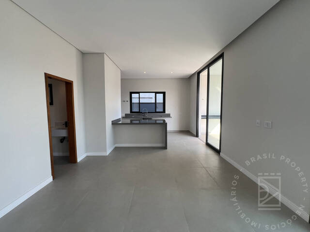 #906 - Casa para Venda em São José dos Campos - SP - 2
