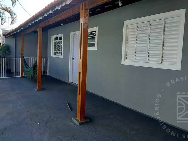 Casa para Venda em São José dos Campos - 4