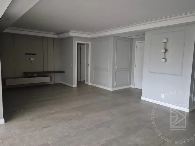 Apartamento para Venda em São José dos Campos - 4