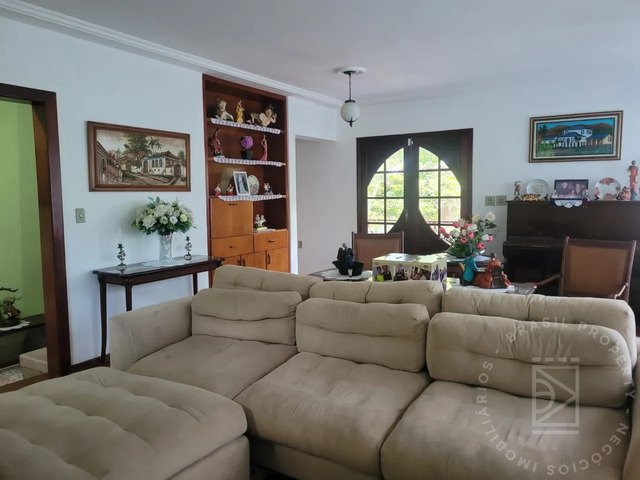 Casa para Venda em São José dos Campos - 4