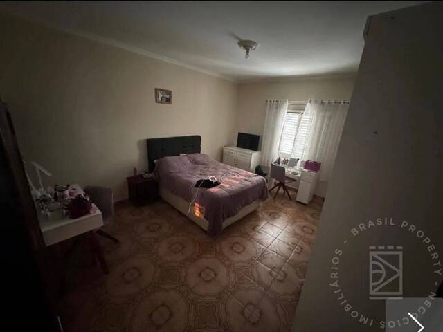 Casa para Venda em São José dos Campos - 5