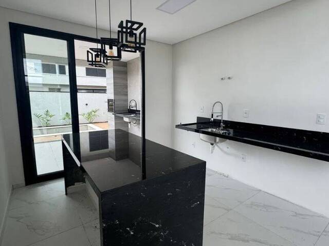 #990 - Casa para Venda em São José dos Campos - SP - 3