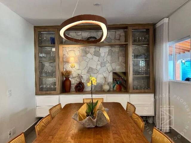 Casa para Venda em São José dos Campos - 4