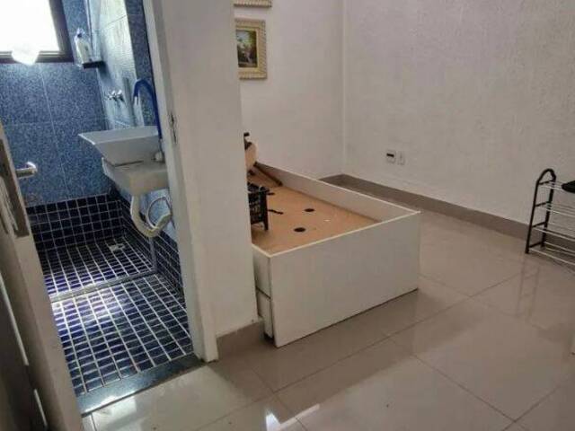 Casa para Venda em São José dos Campos - 4