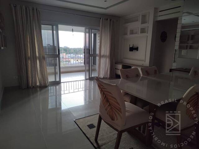 Venda em Loteamento Villa Branca - Jacareí