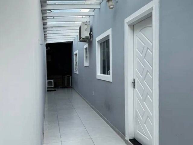 Casa para Venda em São José dos Campos - 4