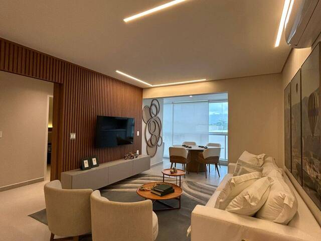 #568 - Apartamento para Venda em Caraguatatuba - SP