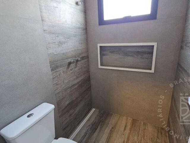 Casa para Venda em São José dos Campos - 5