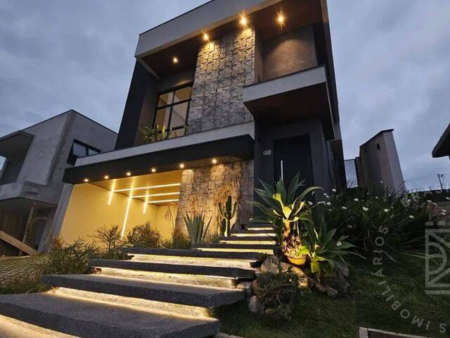 #1036 - Casa para Venda em São José dos Campos - SP - 1