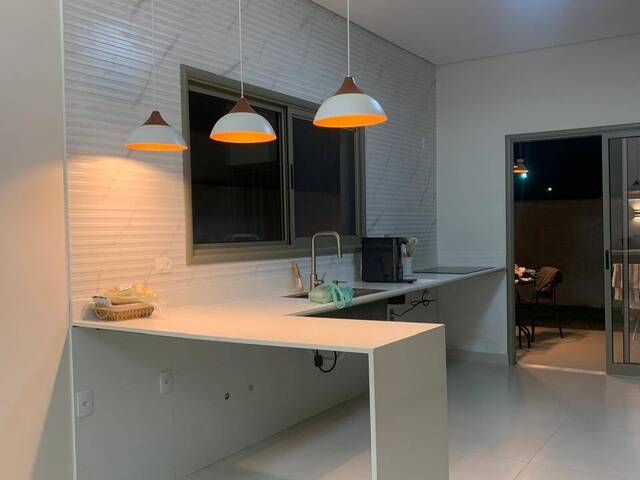 #1050 - Casa para Venda em São José dos Campos - SP - 2