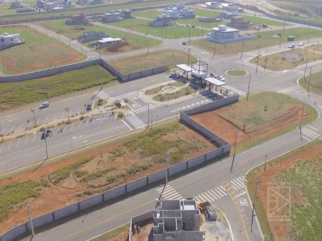 Terreno para Venda em São José dos Campos - 4