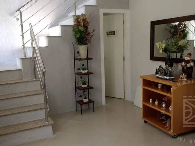 Casa para Venda em São José dos Campos - 4