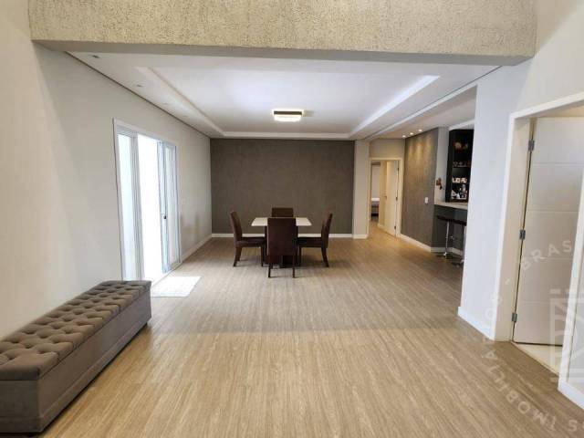 #1142 - Casa para Venda em Jacareí - SP - 2