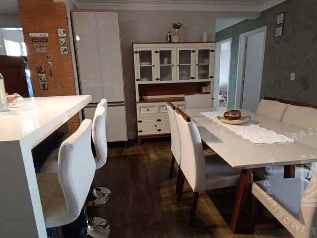 #1165 - Apartamento para Venda em São José dos Campos - SP