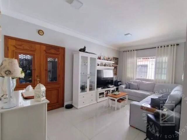 Casa para Venda em São José dos Campos - 4