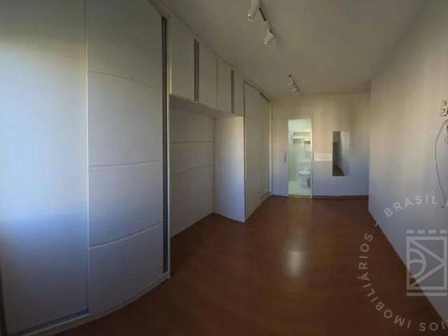 Apartamento para Venda em São José dos Campos - 5