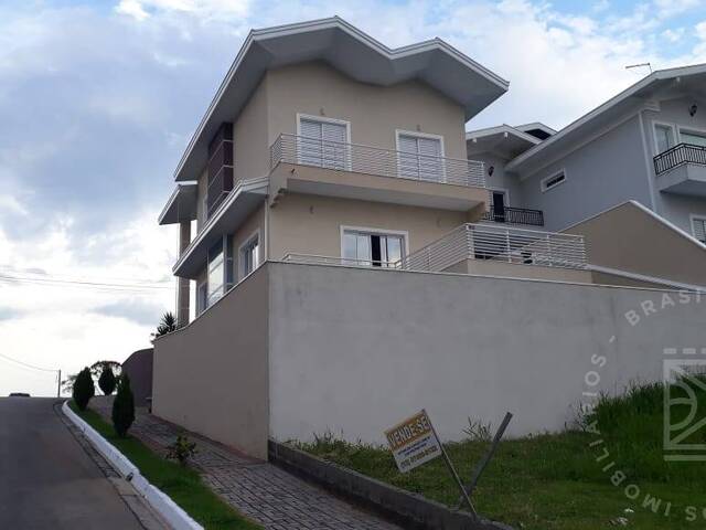 Casa para Venda em São José dos Campos - 3