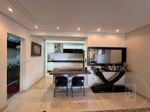 Apartamento para Venda em São José dos Campos - 2