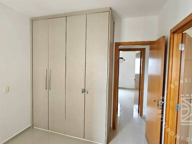Apartamento para Venda em São José dos Campos - 3