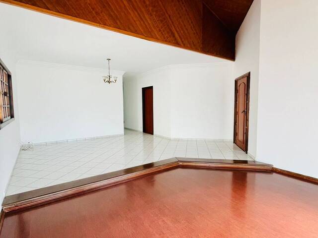 Casa para Locação em São José dos Campos - 2