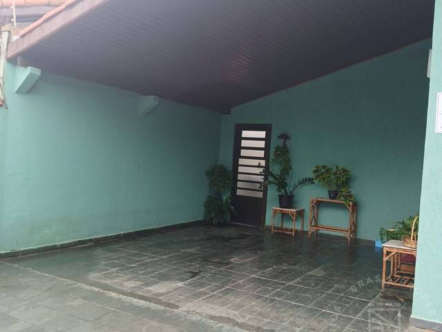 Casa para Venda em São José dos Campos - 3