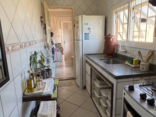 Casa para Venda em São José dos Campos - 4