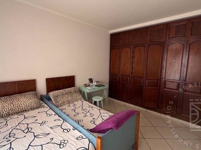 Casa para Venda em São José dos Campos - 5