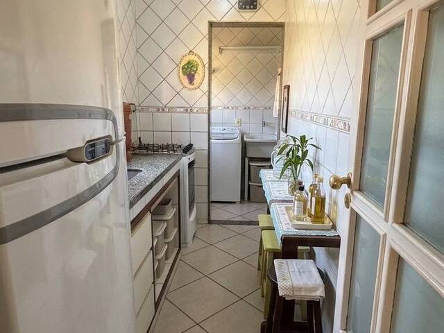 Casa para Venda em São José dos Campos - 3